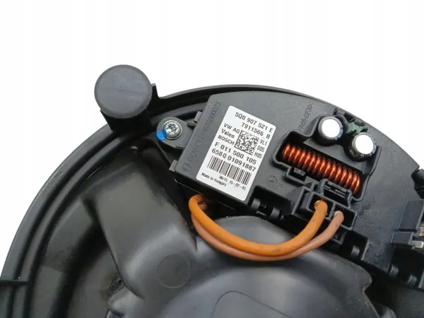 OEM 5Q0907521E Puhallin VW Golf VII Octavia III image 5