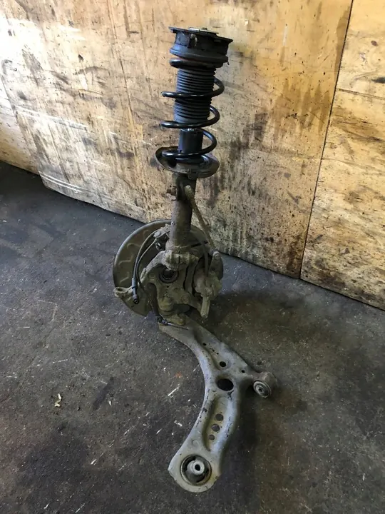 Mozzo di sterzo sinistro McPherson Audi A3 8V Golf VII image 3