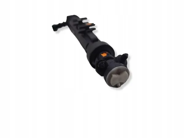 Oikea ajovalopesuri OEM A9068600447 Mercedes-Benzille image 8