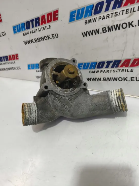 Termostato BMW E46 M3 OEM 1485034 - Usado image 2