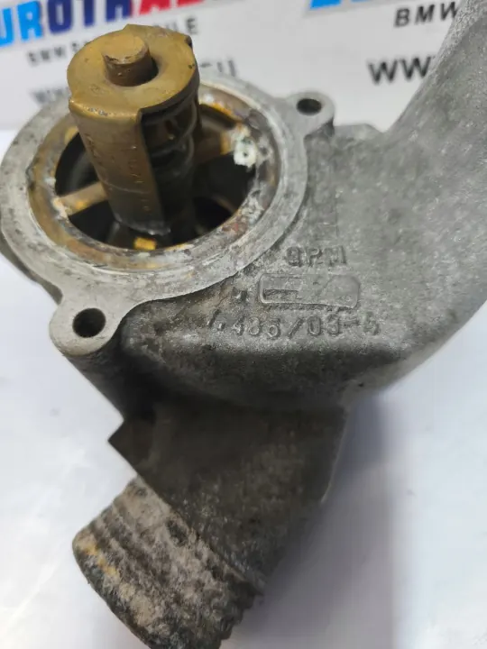 Termostato BMW E46 M3 OEM 1485034 - Usado image 4