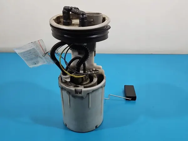 Bomba de Combustível Audi A6 C5 1.9 TDI 4-PIN 4B0919050D image 6