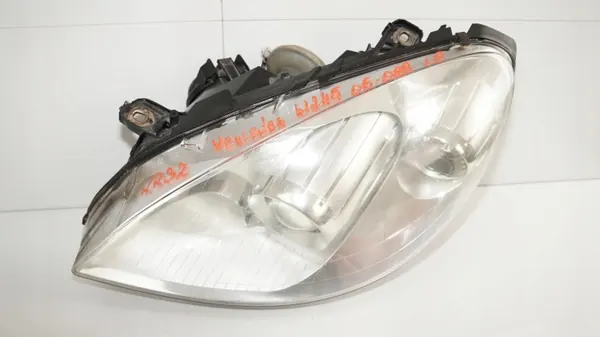 Farol dianteiro esquerdo usado OEM Mercedes W245 2005-2008 image 2