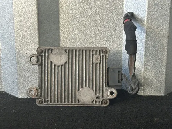 Mercedes-Benz körfältsassistentsensor OEM A0004462249 image 3