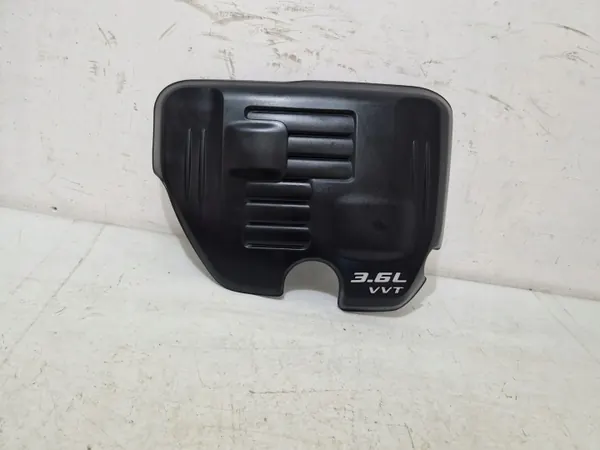 Dodge Charger 2015- Ylä Moottorikansi OEM 04593903AD image 3