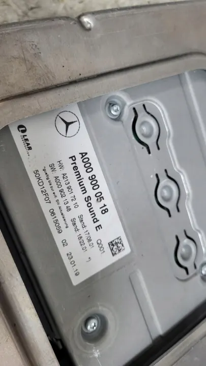 Mercedes Burmester Audio-förstärkare OEM A0009000518 image 4