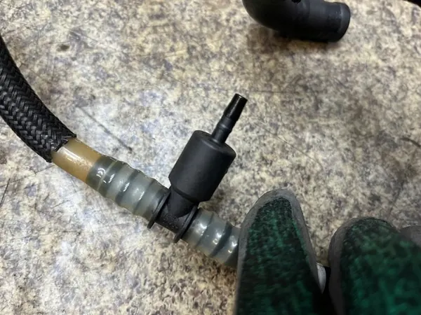 Capteur de carburant BMW X5 E70 LIFT 3.0 d N57 E71 X6 image 3