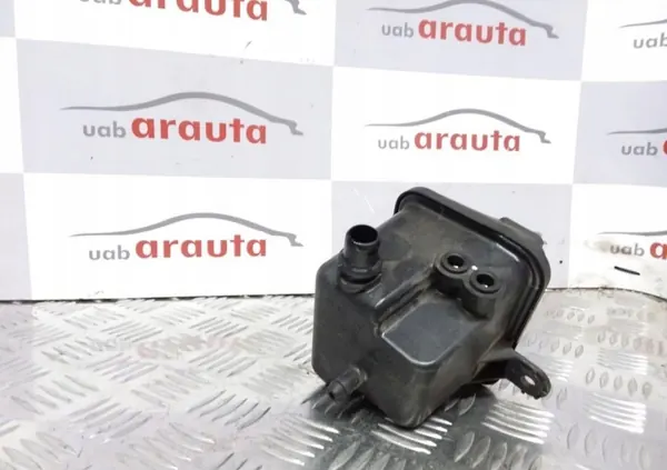 BMW M5 Uitzettank OEM 17132284280 - Gebruikt image 4