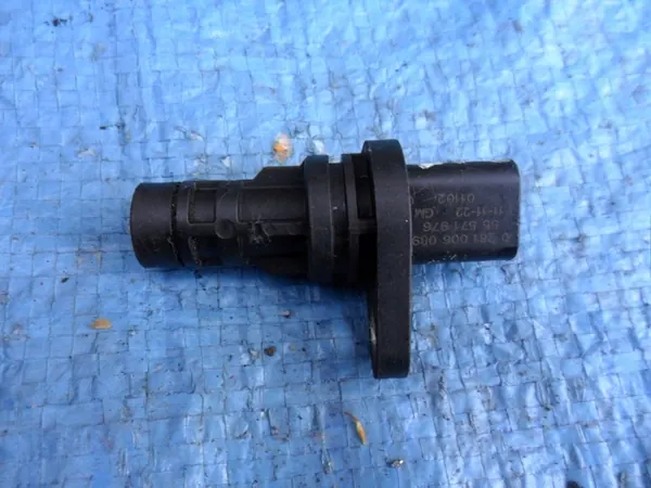 OPEL Astra J Vevaxelsensor 1.3 CDTI 55571976 image 2