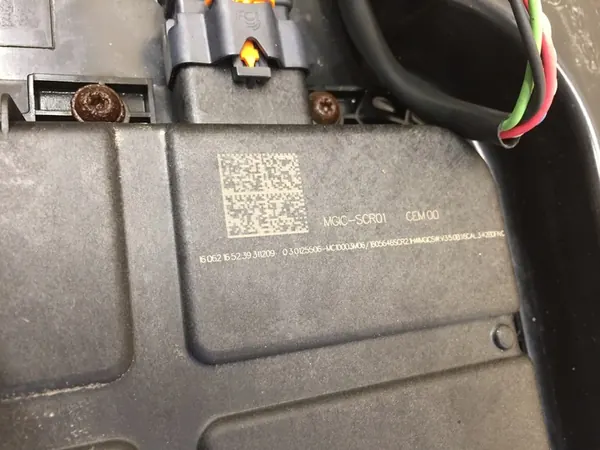 AdBlue Tank Citroen C4 Picasso II 2.0 Blue HDi OEM image 3