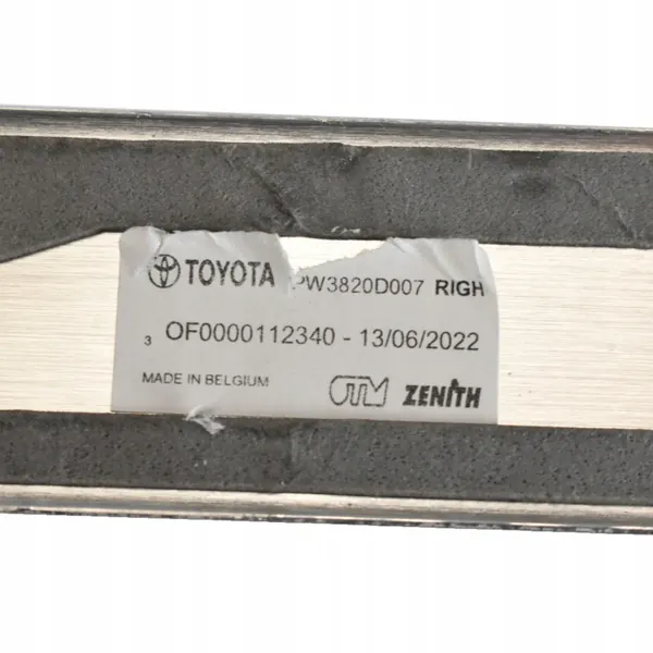 Toyota OEM PW382-0D007 tröskelpanel - Begagnad image 8