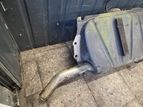 Brandstoftank OEM Zbiornik paliwa mercedes w123 sedan image 7