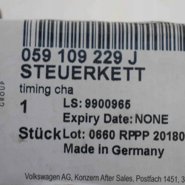 Audi A4 S4 B8 2010 Motorutrymmesdelar OEM 059109229J image 6