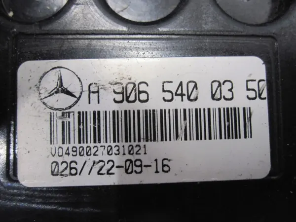 Zekeringkast OEM A9065400350 voor Mercedes Sprinter II W906 image 7