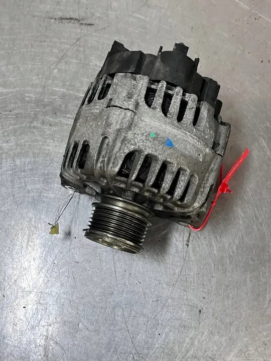 Vaihtovirtageneraattori Renault Clio IV Captur I 231007865R image 2