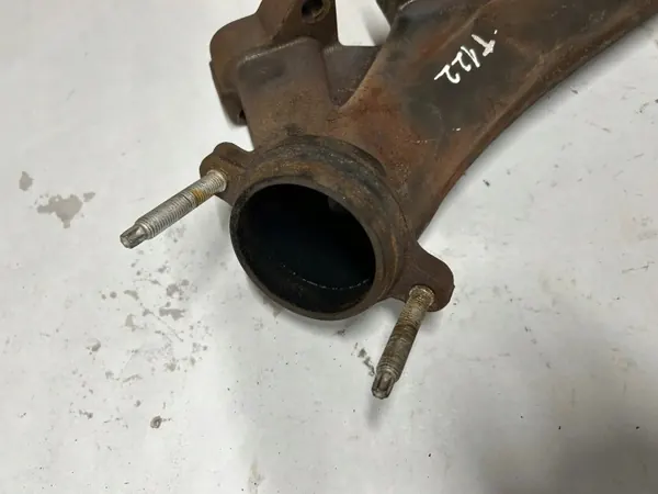 Pakoputken keräin OEM 53013849AF Dodge Chargerille image 4