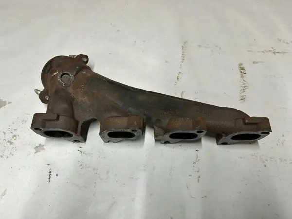Pakoputken keräin OEM 53013849AF Dodge Chargerille image 6