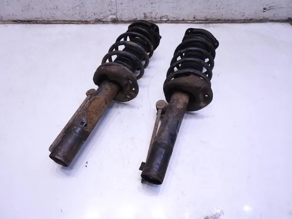 Vorderer Stoßdämpfer OEM 987654321 für VW Touran image 4
