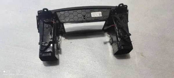 Grelhas painel OEM A1668300854 Mercedes-Benz GL image 3