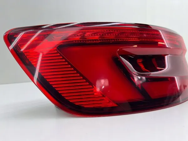 AUDI A4 B9 Luz Trasera Izquierda LED 8W5945091C image 2