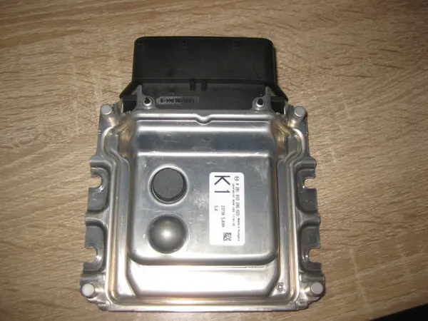 Gebruikte Nissan Navara ECU OEM 0281033206 image 2