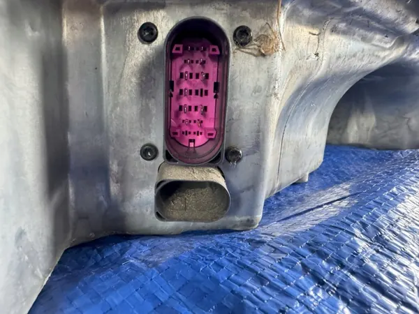 Begagnat Cupra batteri OEM 3Q0804841F för Leon 1.4 Hybrid image 9