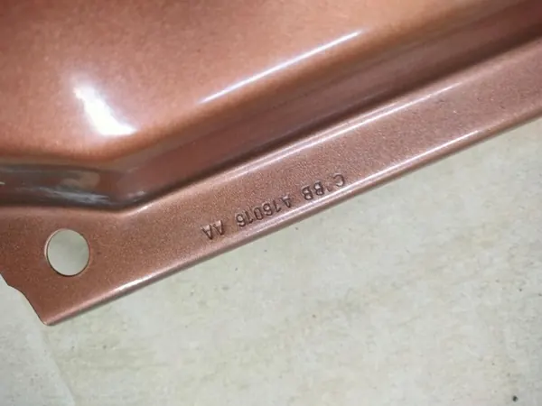 Parafango anteriore sinistro Ford Fiesta MK7 OEM image 4