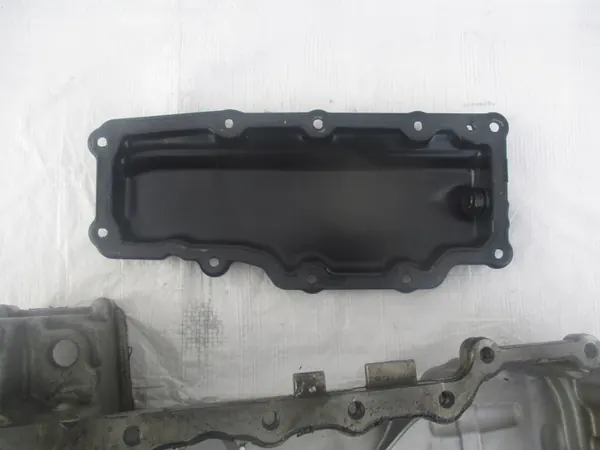 Oljetank Mercedes C-Klass W205 GLC X253 2.0 1.6 CGI image 4