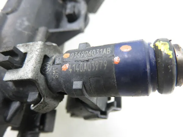 Carril de inyección OEM 036906031AB para Seat Ibiza III 1.4 16V image 4