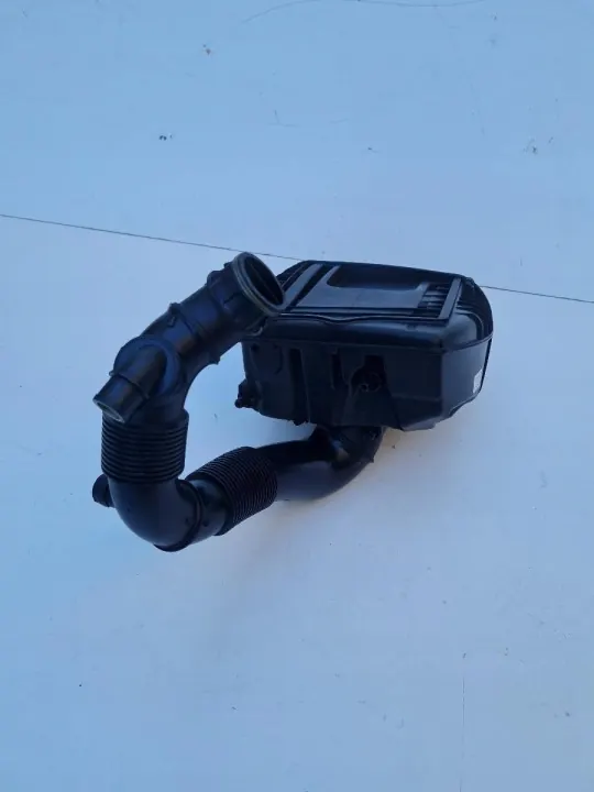 Ilmansuodatin Kotelo OEM 95B129607B Porsche Macanille image 3