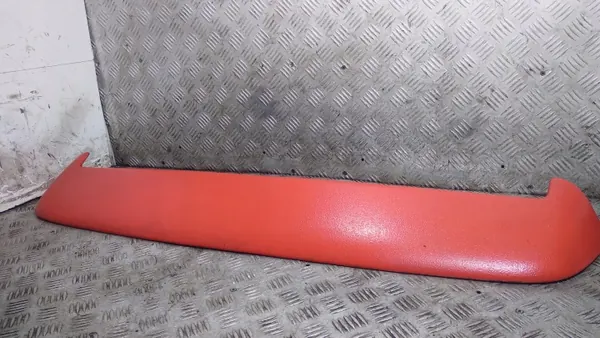 Spoiler traseiro VW Golf 4 OEM 1J0071640 - Usado image 7