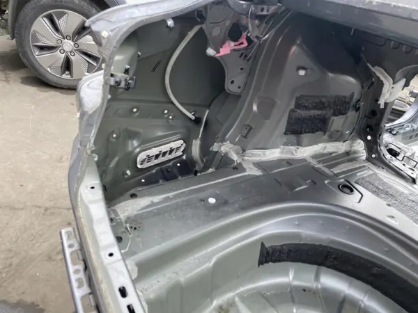 Lexus ES VII XZ10 2019 bak vänster sidopanel OEM 261269 image 3