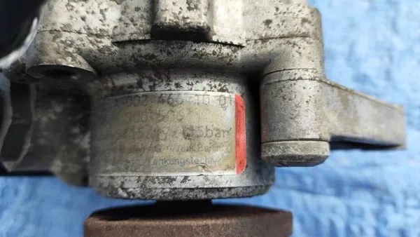Bomba dirección OEM A0024661001 Mercedes W202 W210 image 3