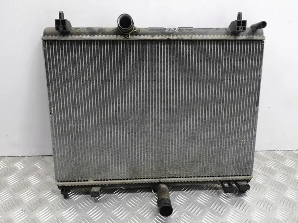 Radiador de agua Peugeot 508 2011 OEM AMD50265 image 2