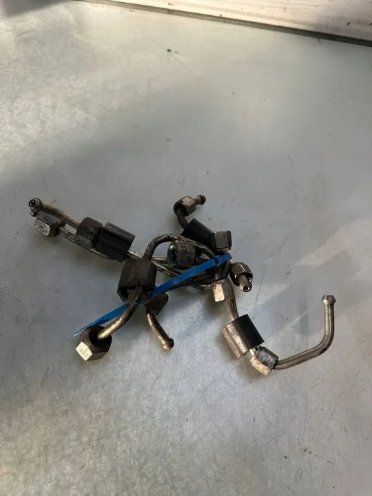 Fiat Doblo II 1.6 Diesel inspuitleiding OEM 55218924 image 2