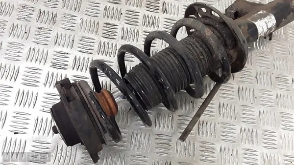 Amortiguador VW Passat CC OEM 3c0413031d image 3