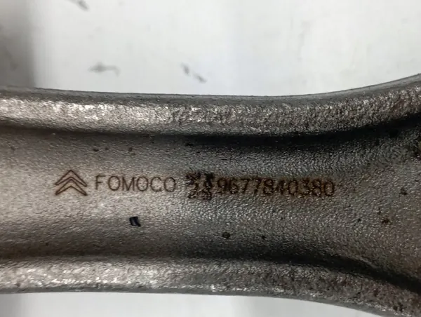 Pistón OEM 9677840380 para Peugeot 3008 2.0 HDI image 4