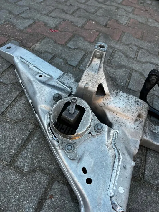 Soporte motor OEM B1809610090 para Alfa Romeo Giulia image 7