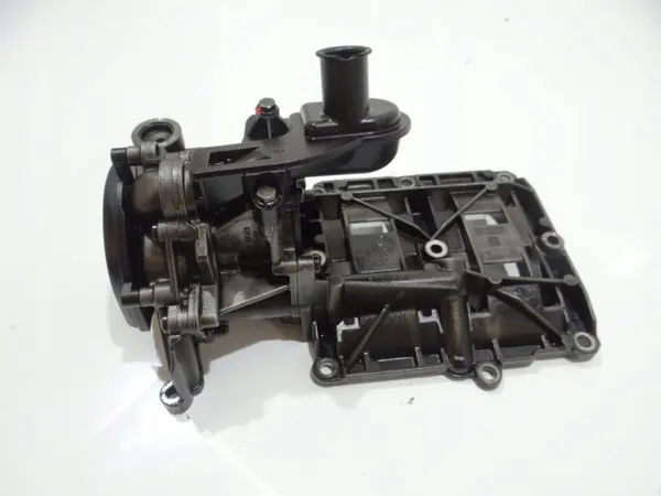Tobera de Aceite BMW N47 OEM 7798014 - Usado image 2