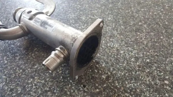 Refroidisseur EGR Ford OEM 8653691 - État Utilisé image 4