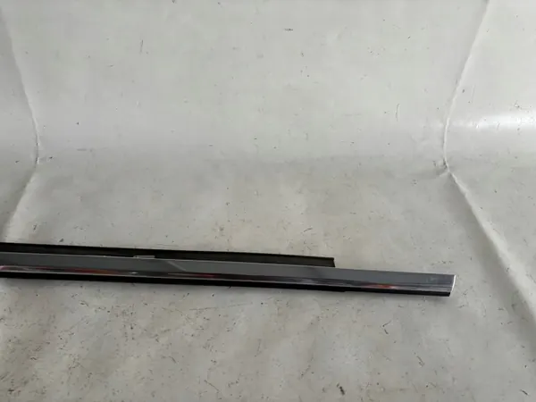 Schraapdichting met sierlijst OEM 8V5853764C2ZZ image 3