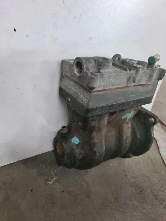 Compressor de ar 912512033 para Renault Volvo image 4