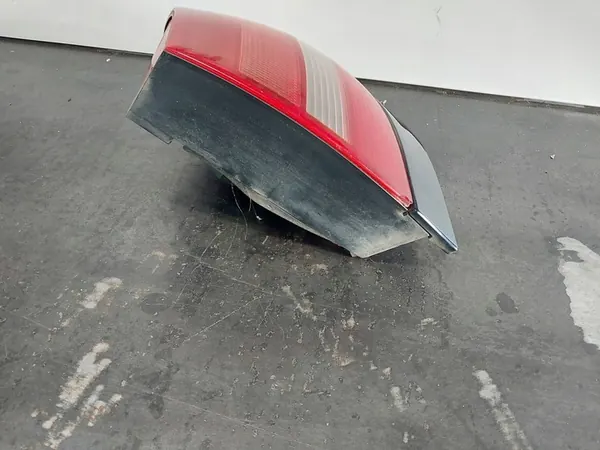 Audi A4 B5 Luz Trasera Derecha 8D0945096G image 8