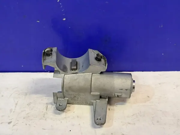 Volvo XC90 2012 Schloss-Einsatz OEM 8626324 image 2