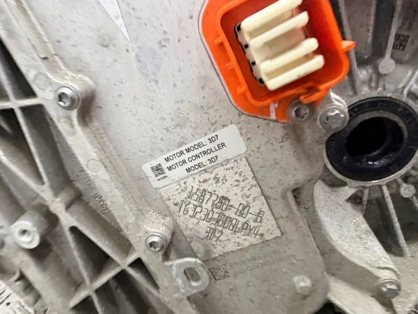 Motor elétrico Tesla Model Y OEM 75DKWH - Usado image 7