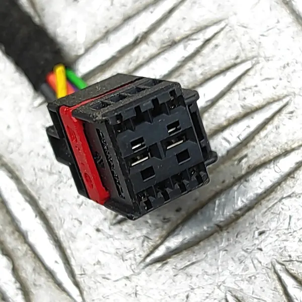 Vasen takaluukun aktuaattori VW Touareg 3.0L 7P6827851D image 5