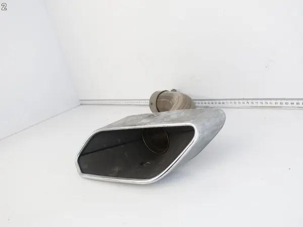 VW Touareg 3 Ponta Escape OEM 64199209 Esquerda image 3