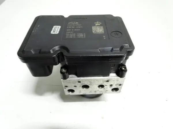 Pompe ABS OEM 96851847 pour Opel Antara 2.0D image 5