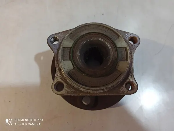 Volvo XC90 2010 Mozzo e cuscinetto ruota posteriore destro image 2