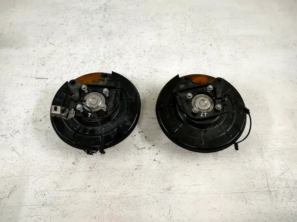 Mozzo ruota posteriore sinistro destro Opel Zafira C image 2